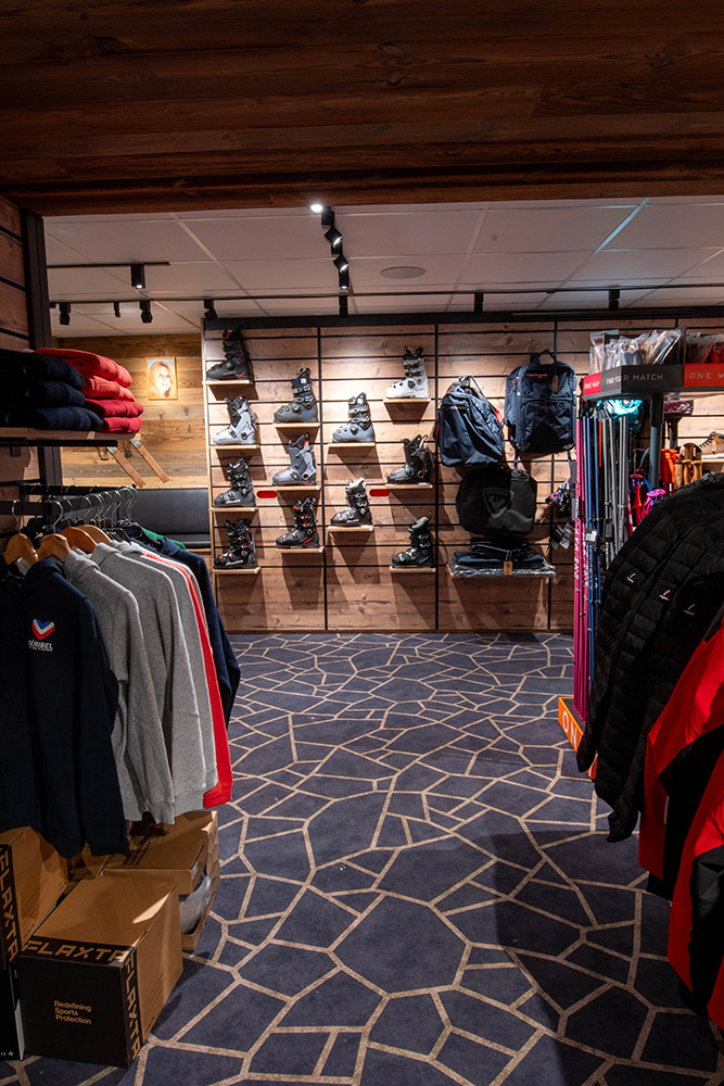 Copyrights Lights & Scenari - chamois sports 18 bd