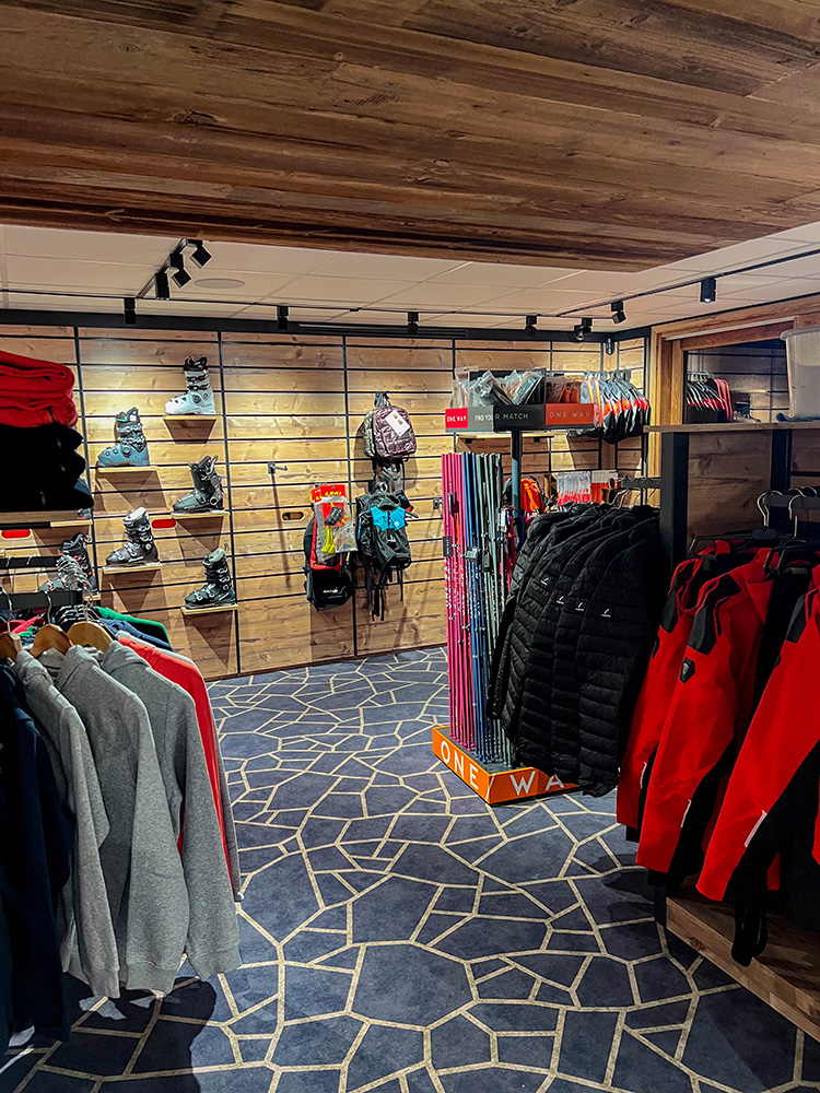 Copyrights Lights & Scenari - chamois sports 7 bd